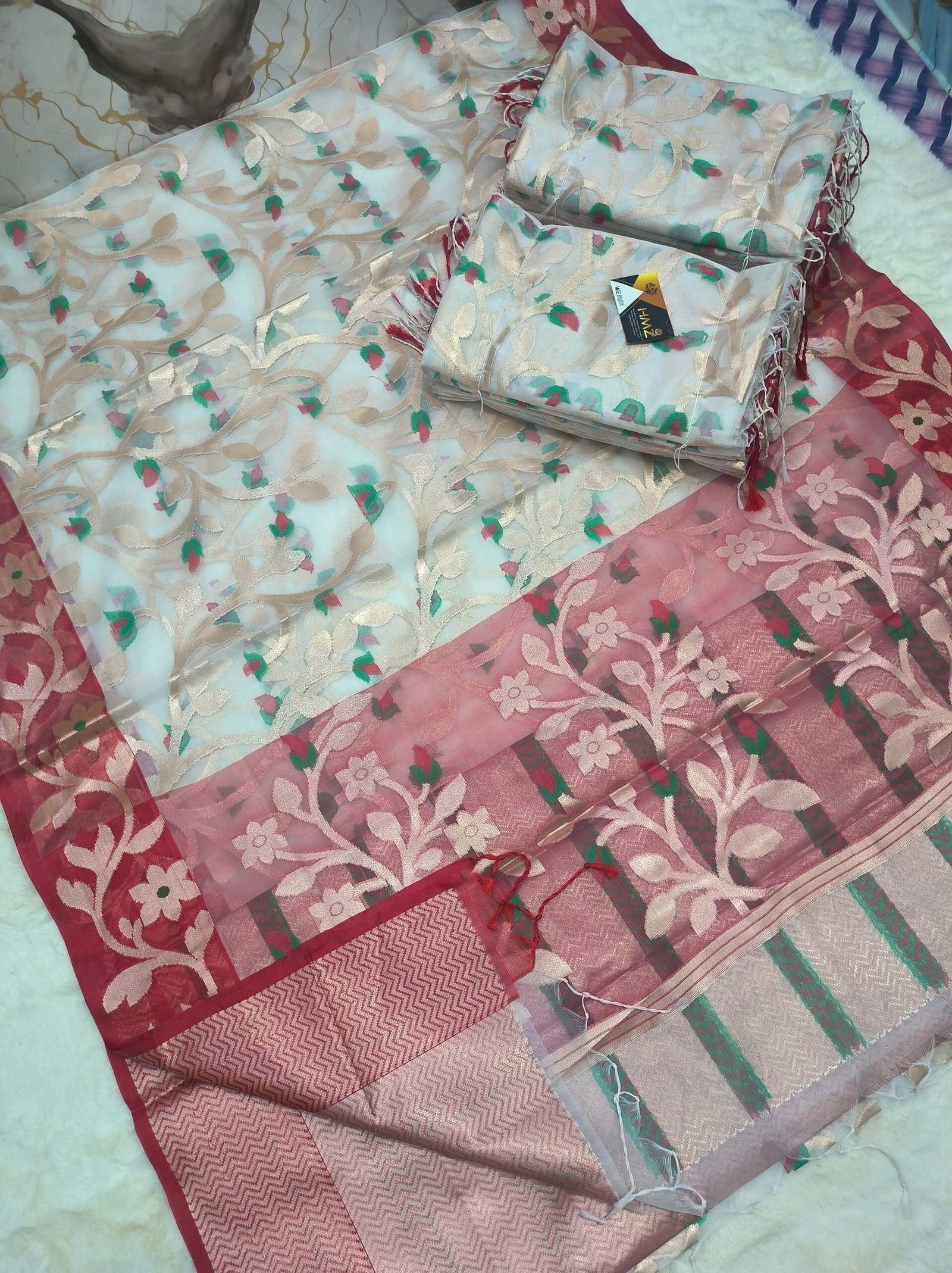 IMG_20260708_144943 HMZPremium Banarasi Kora Silk Saree with Meenakari & Contrast Red Border - Image 5