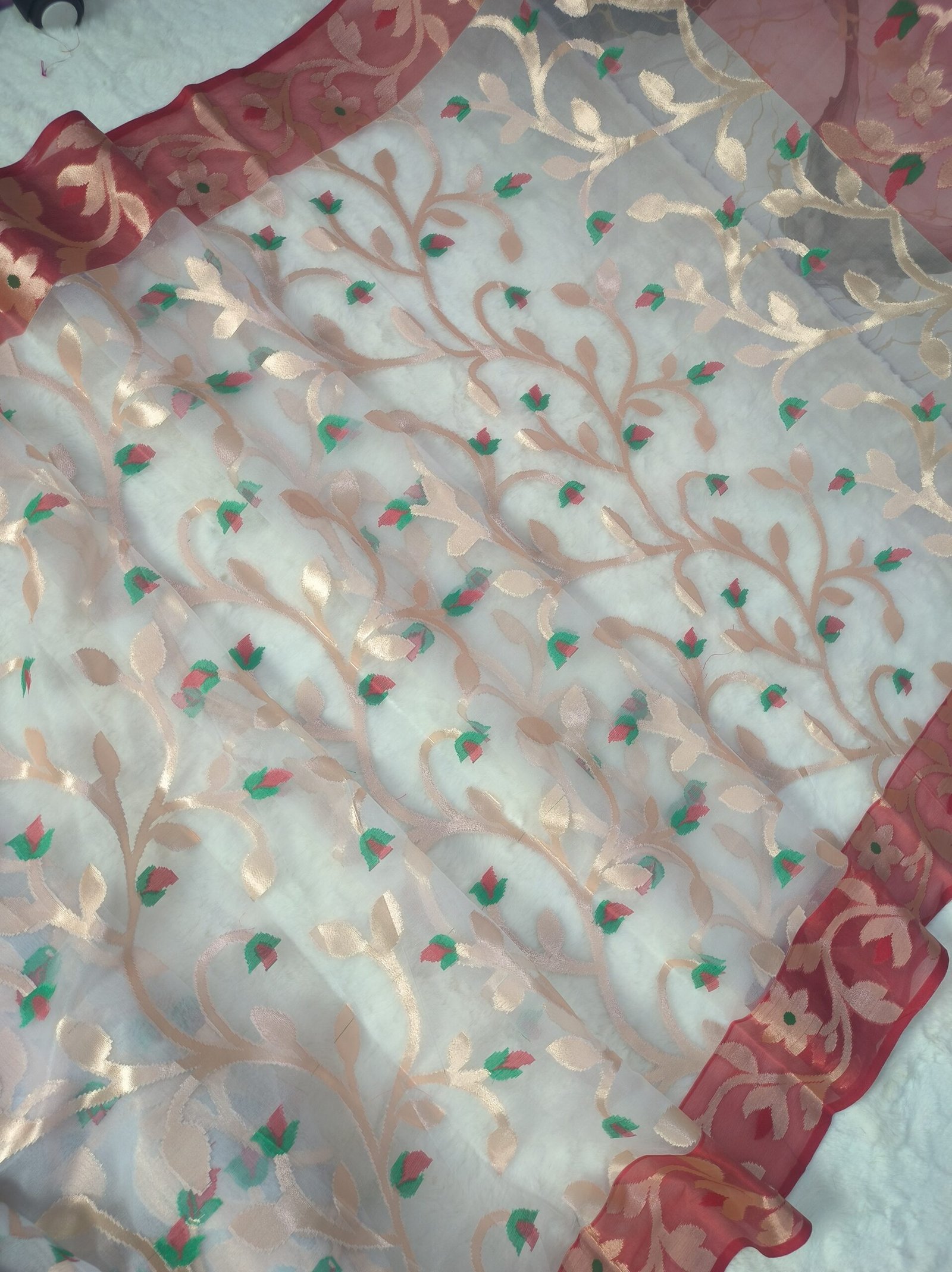 IMG_20260708_145743 HMZPremium Banarasi Kora Silk Saree with Meenakari & Contrast Red Border - Image 4