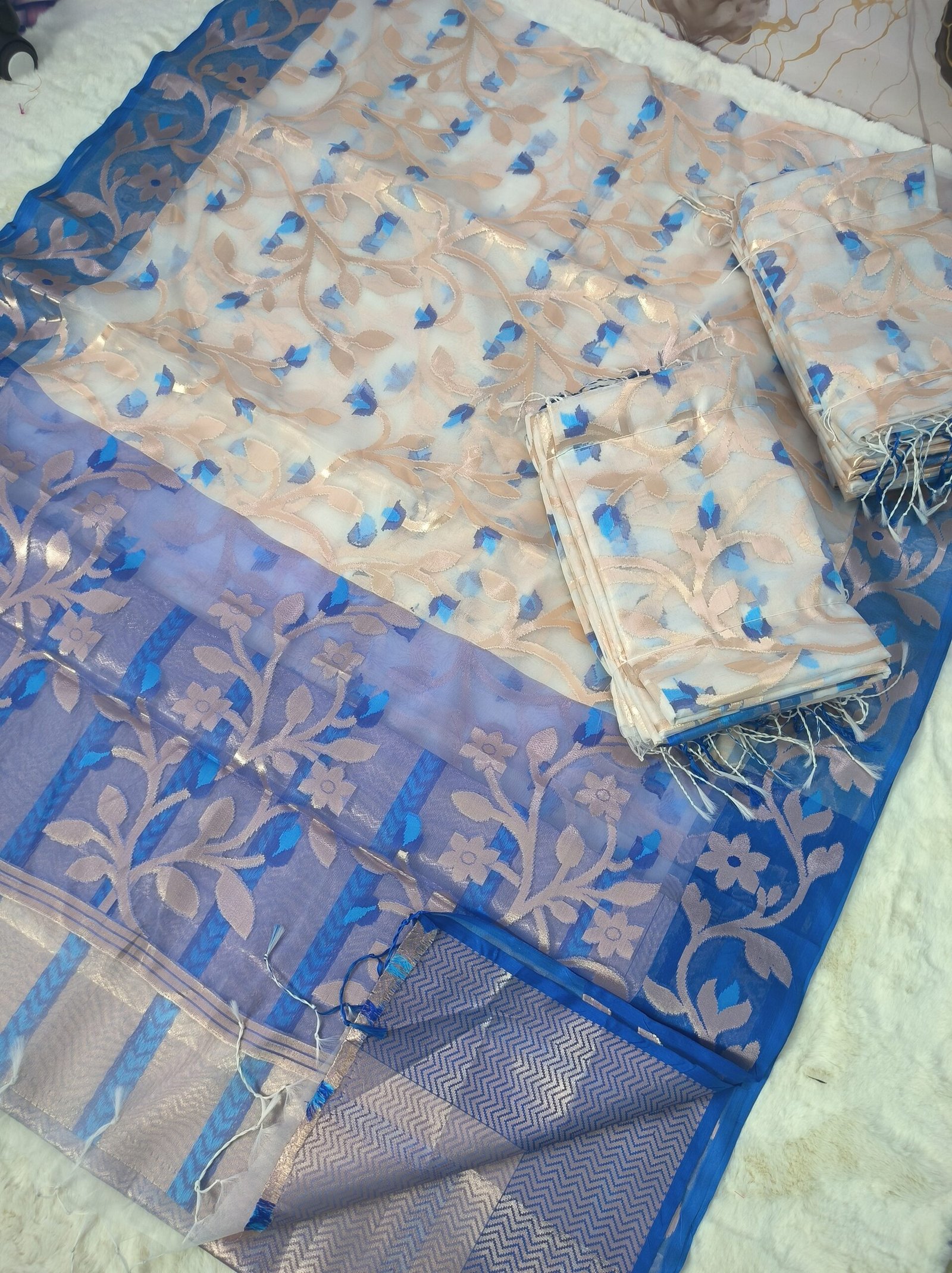 IMG_20260708_150313 HMZPremium Banarasi Kora Silk Saree with Meenakari & Contrast Blue Border - Image 5