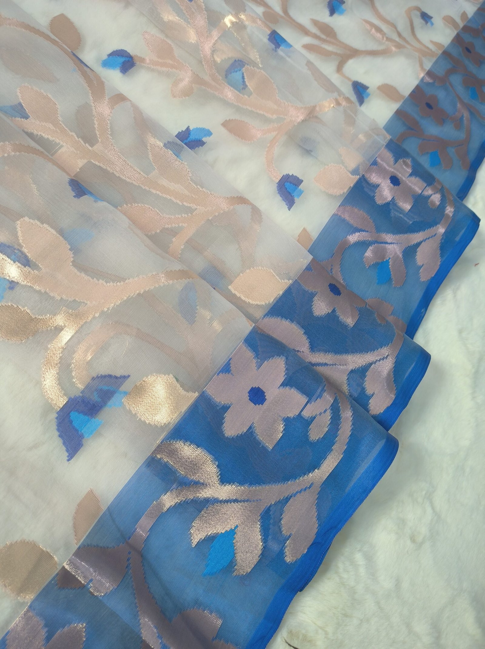 IMG_20260708_150725 HMZPremium Banarasi Kora Silk Saree with Meenakari & Contrast Blue Border - Image 4